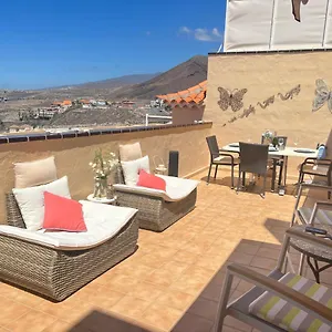 https://the-heights-los-cristianos-pool-mc-tenerife.tenerifehoteles.net